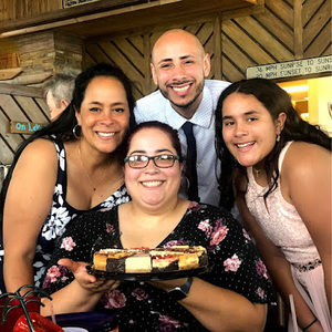 Meet your Posher, Violeta